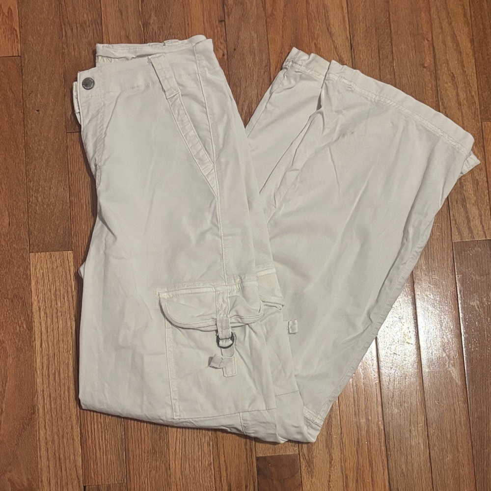 American Eagle Outfitters Women's Cream Cargo Pants